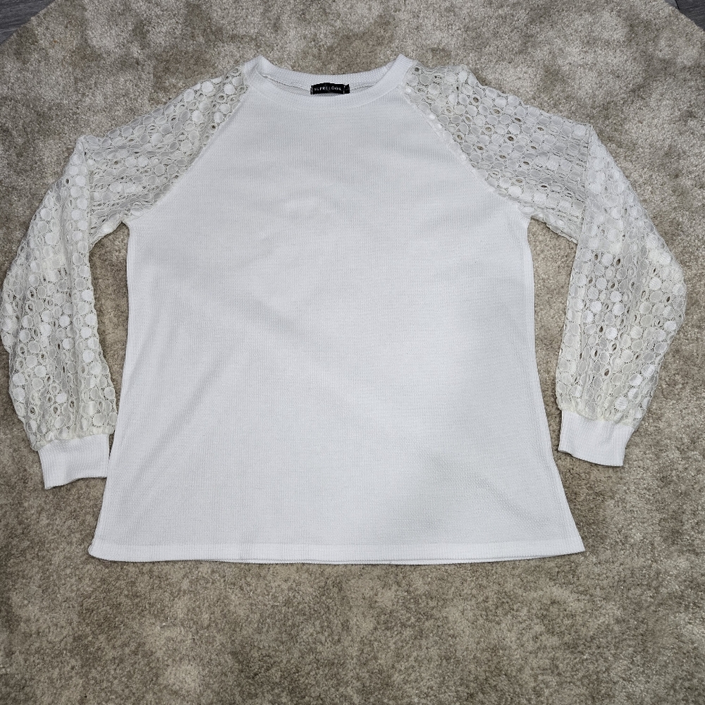 Suprelook White Lace Sleeve Top